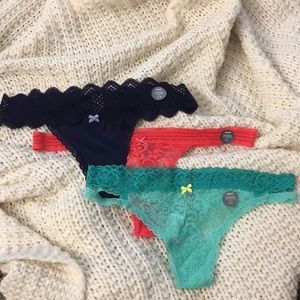 Aerie Thongs